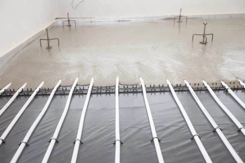 Advantages of Using Microcement Floors Over Underfloor Heating