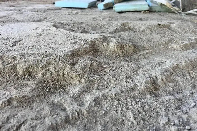 Common Causes of Delamination in Concrete Surfaces